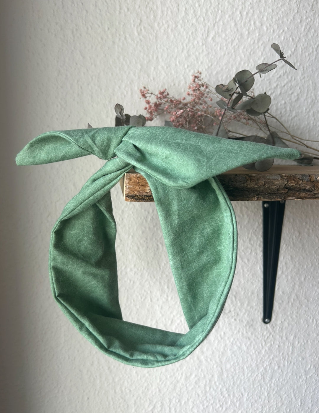 Small green wireheadband