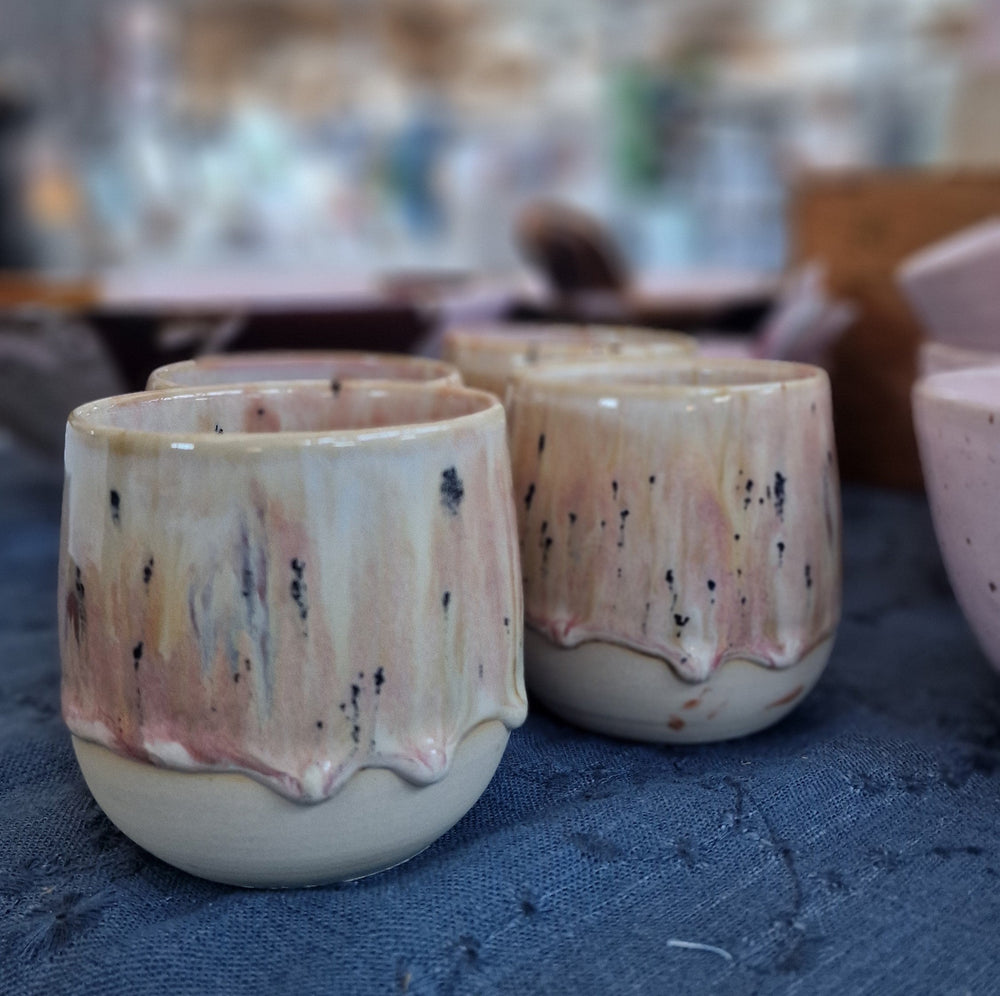 Dråbeformede krus uden hank