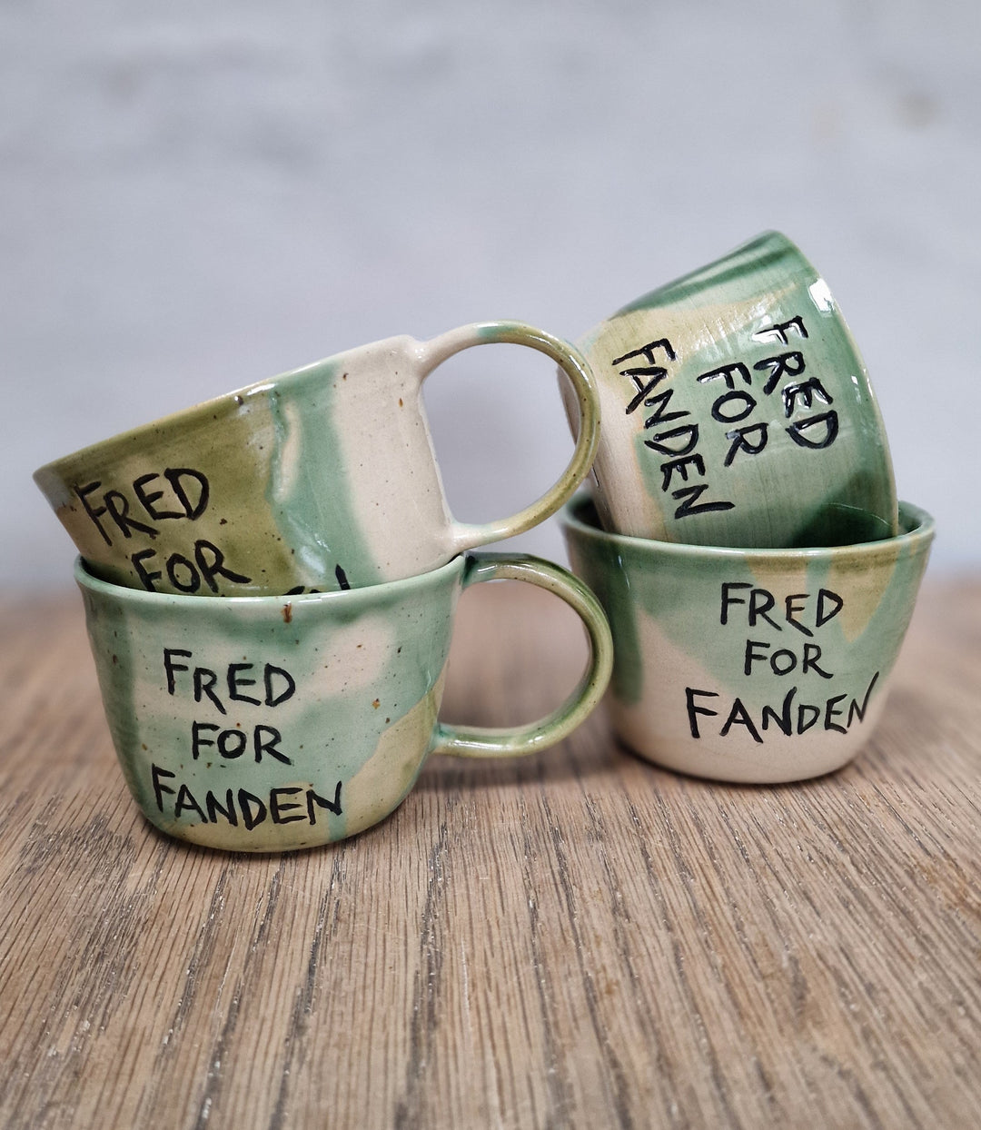 Fred for Fanden krus m. hank (Grøn)