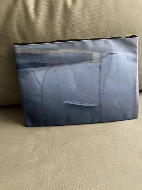 Pouch airplane exterior large