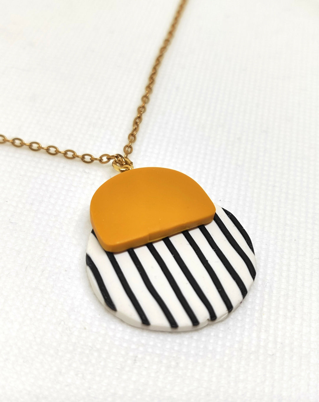 Luna stripes soleil necklace 4