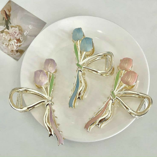 Brooches, Pins & Clips