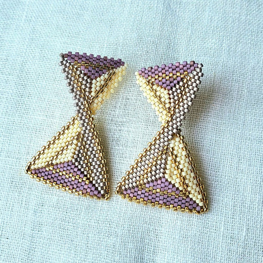 Echo Earrings – Geometric Elegance
