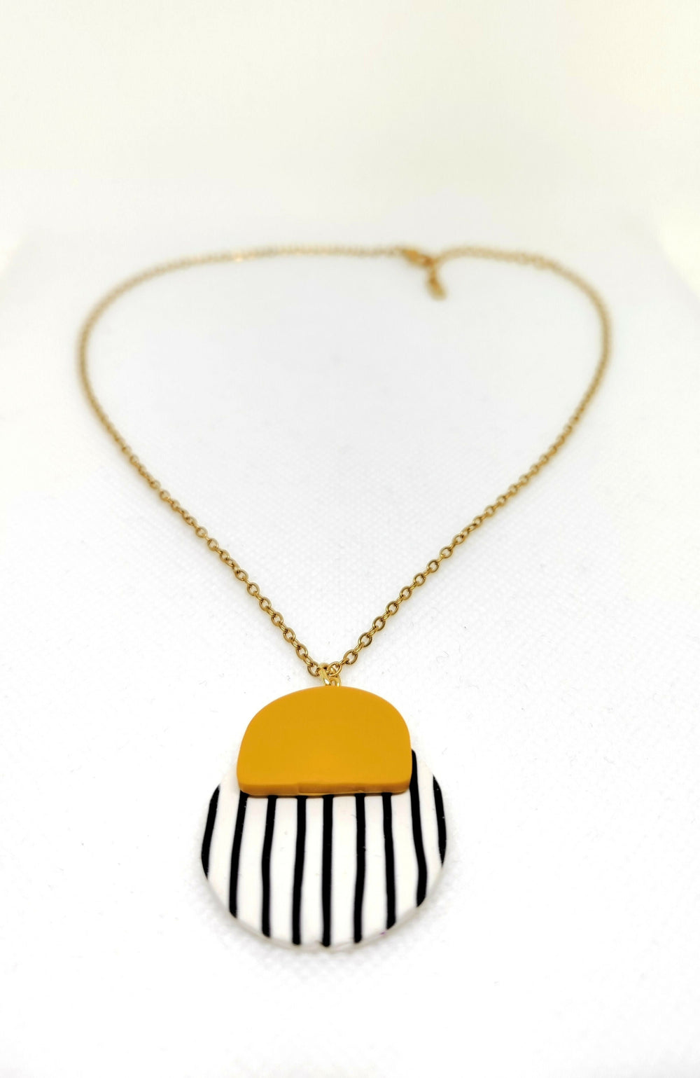 Luna stripes soleil necklace 3