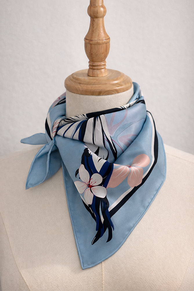 Lille Fugl Silk Scarf