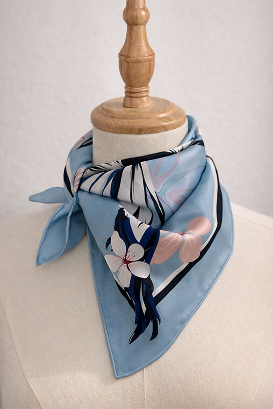 Lille Fugl Silk Scarf