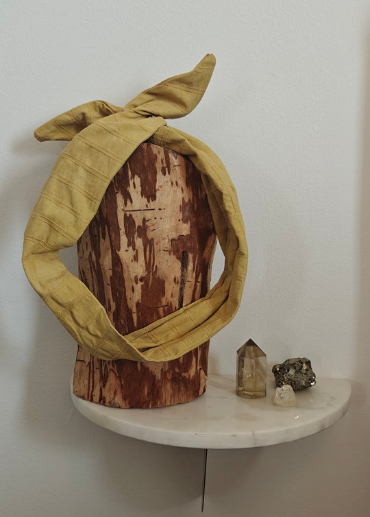 Small yellow wireheadband