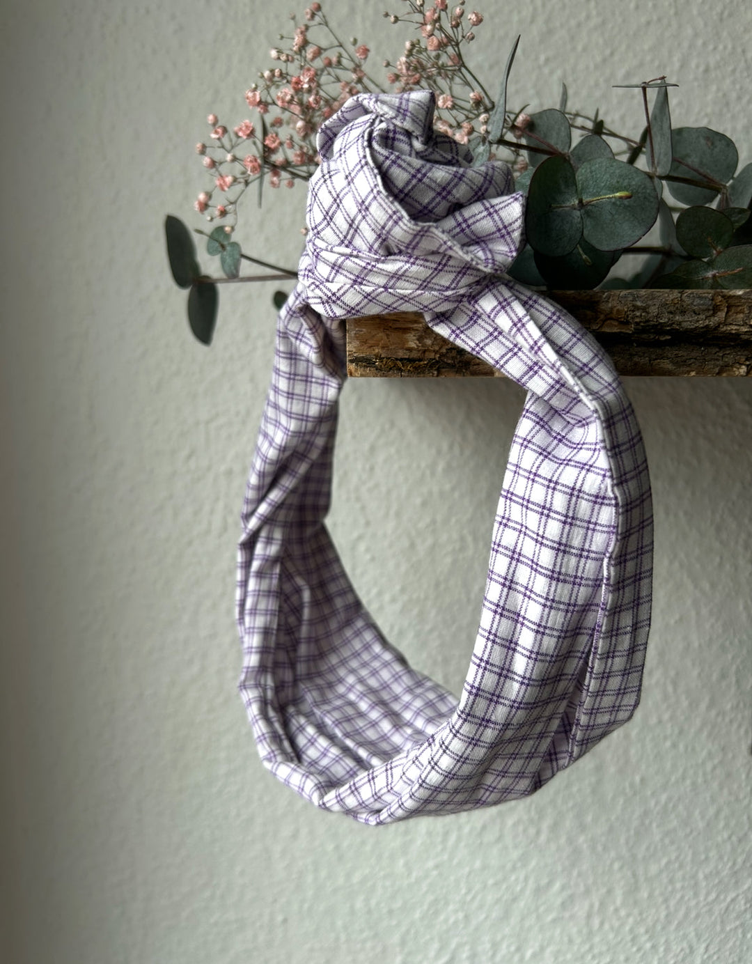 Big purple checkered wireheadband